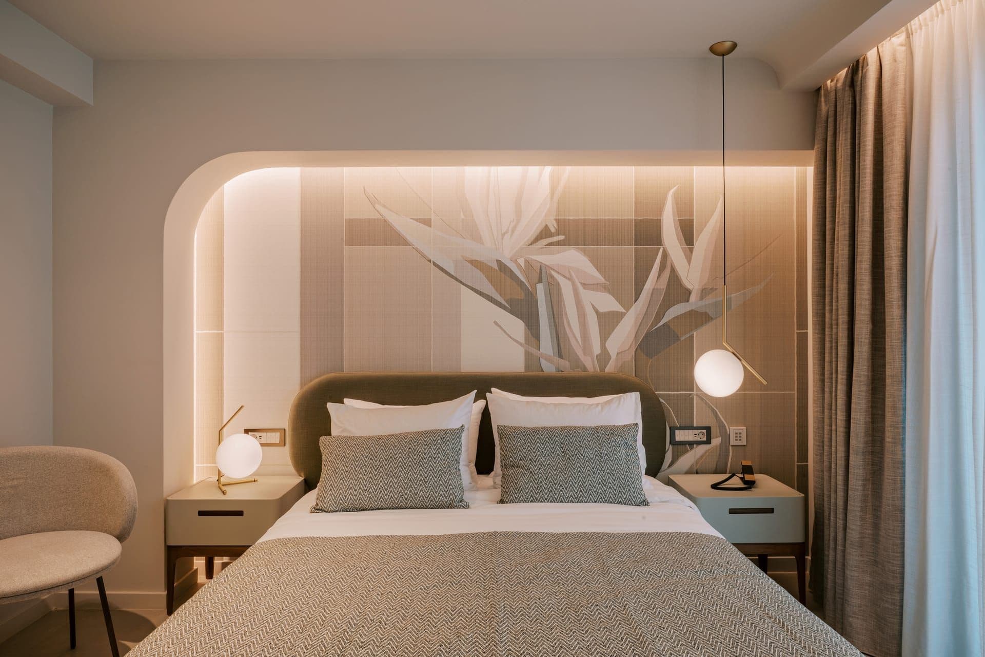 Double Room
All rooms are designed for a maximum occupancy of 2 adults, featuring sumptuous king-size beds (please note: twin bed configuration is not available, baby cot is not available).